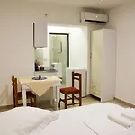 Mico's * Vlorë