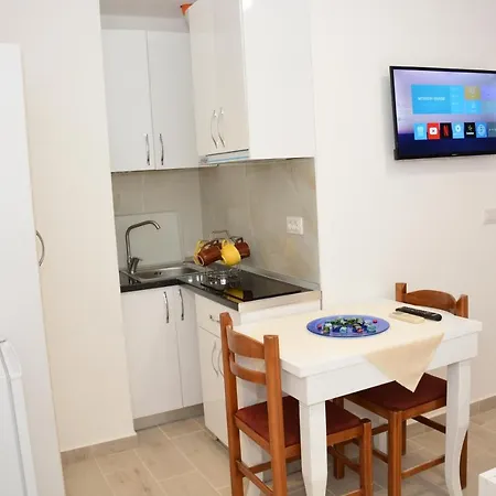 Mico's Apartman *