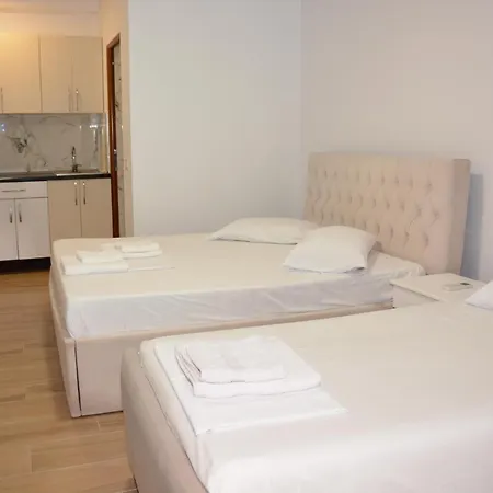 Apartament Mico's