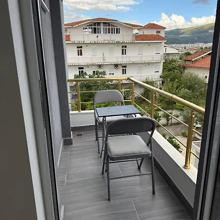 Mico's Vlora