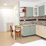 Mico's * Vlorë