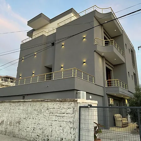 Apartament Mico's