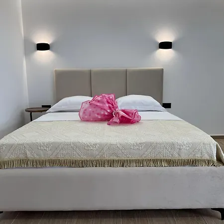 Mico's Lejlighed Vlorë