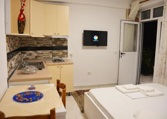 Апартаменты Mico's *