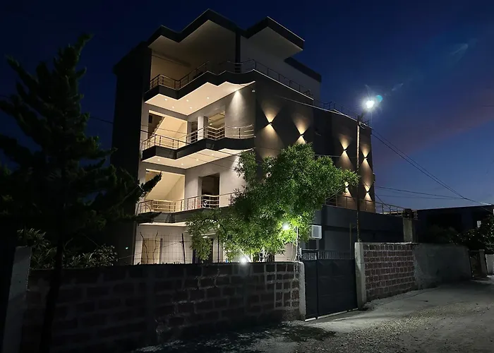 Апартаменты Mico's *